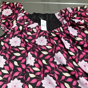 Ann Taylor shirt NWT Size Large